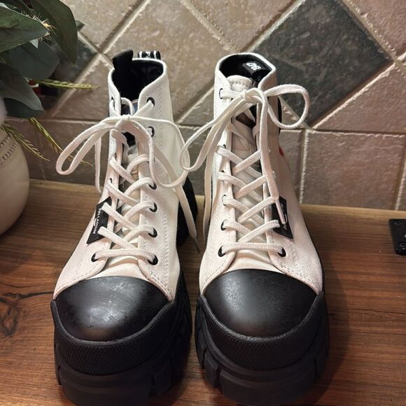 Palladium Revolt Hi TX Star White Platform Shoes - 9 - Great Condition - Picture 11 of 15
